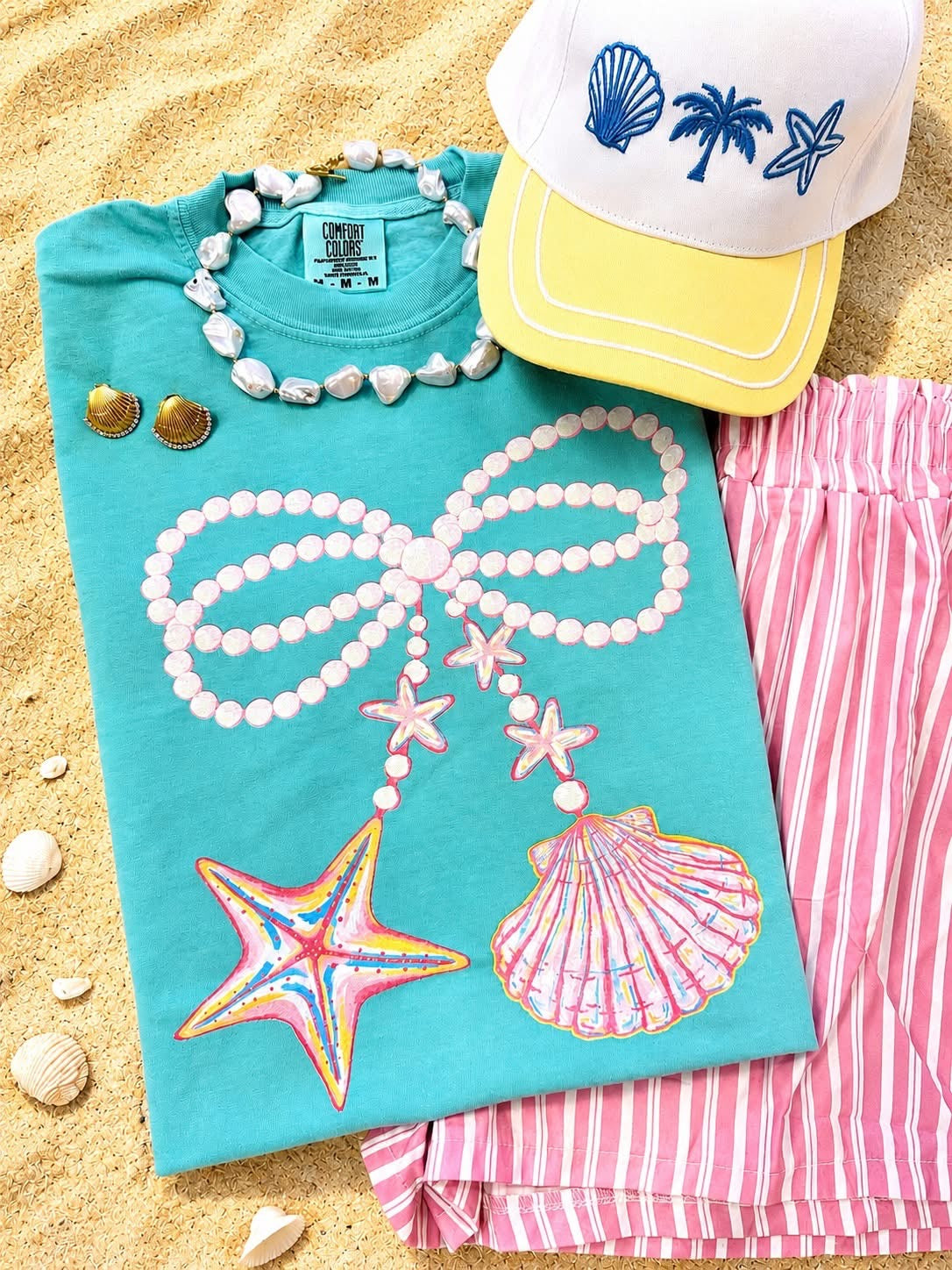 Pearl Seashell Bow Graphic Tee