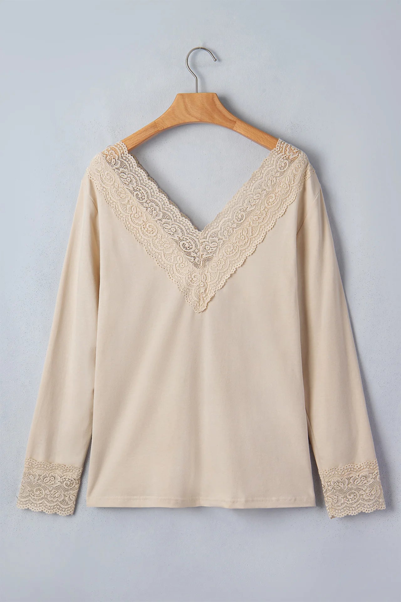 *PREORDER* Lace Splicing V Neck Top
