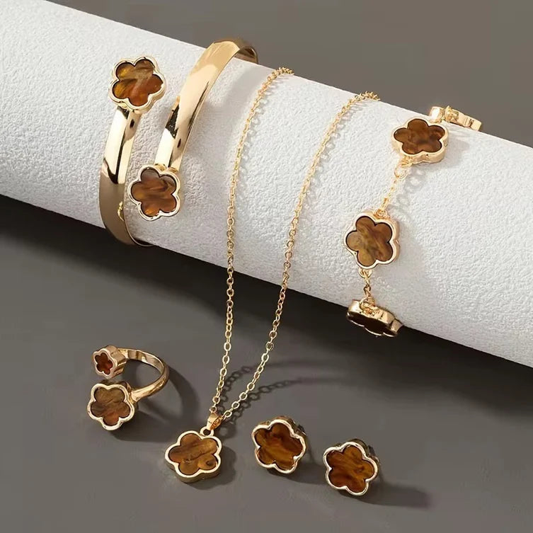 *PREORDER* Five Clover Jewelry Set