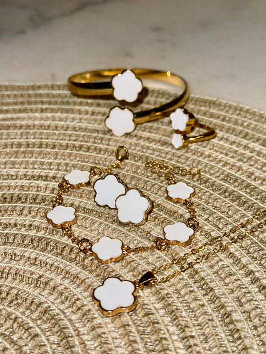Five Piece Clover Jewelry Set