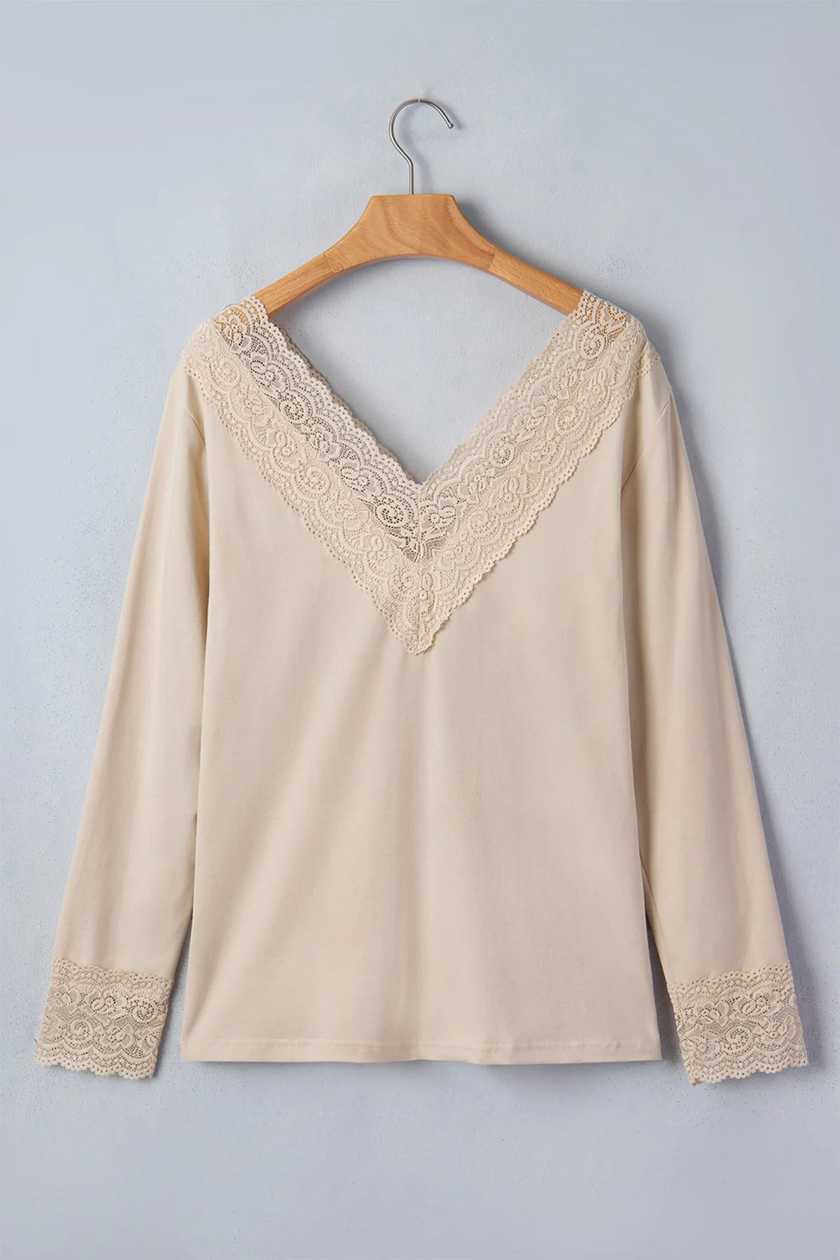 *PREORDER* Lace Splicing V Neck Top