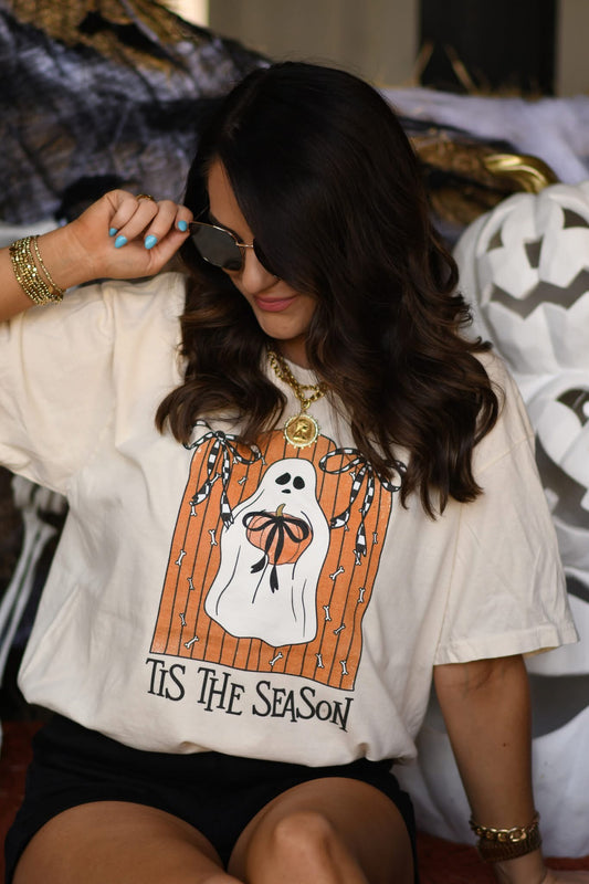 Tis The Season Ghost Graphic Tee