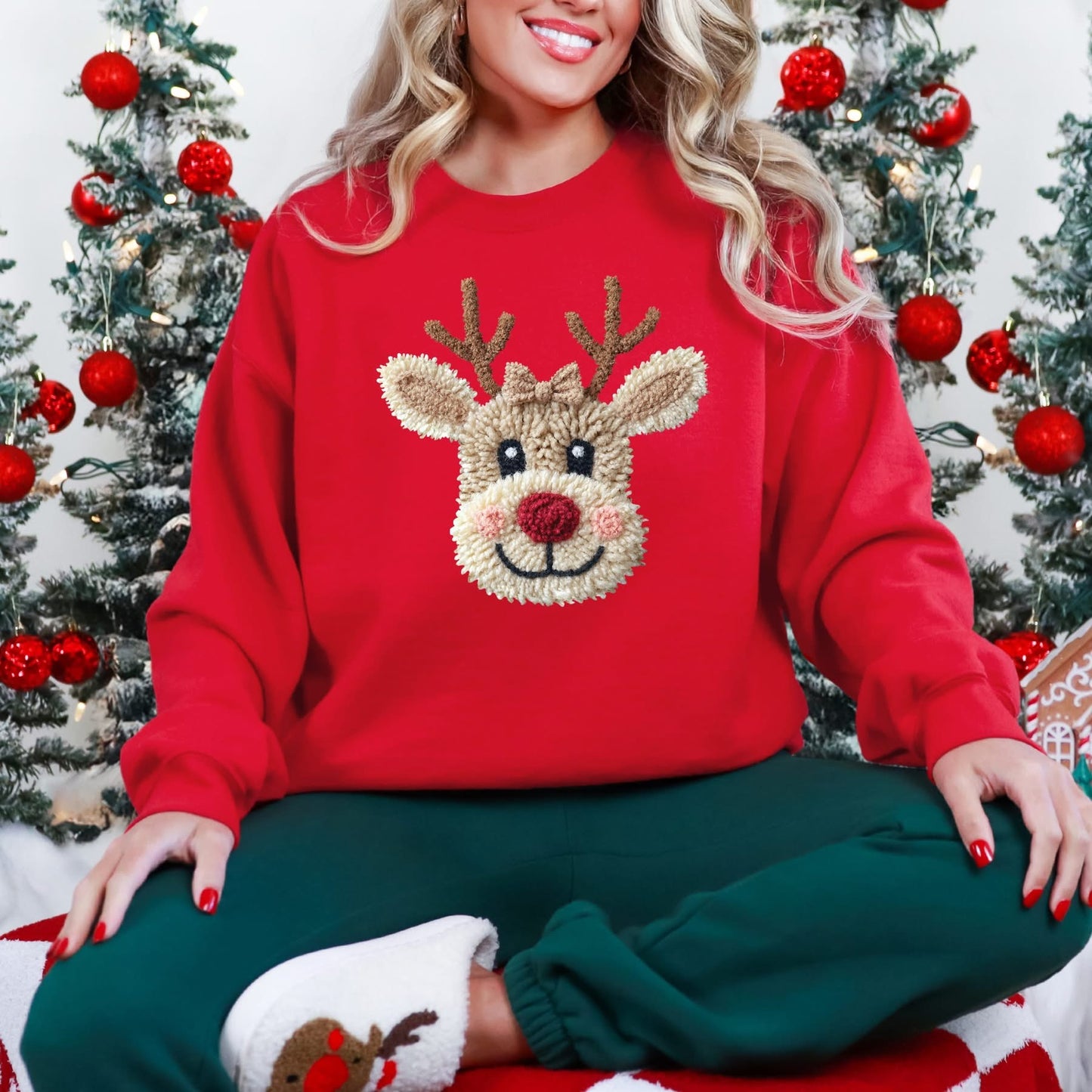 Faux (Fake) Yarn Reindeer Graphic Sweatshirt